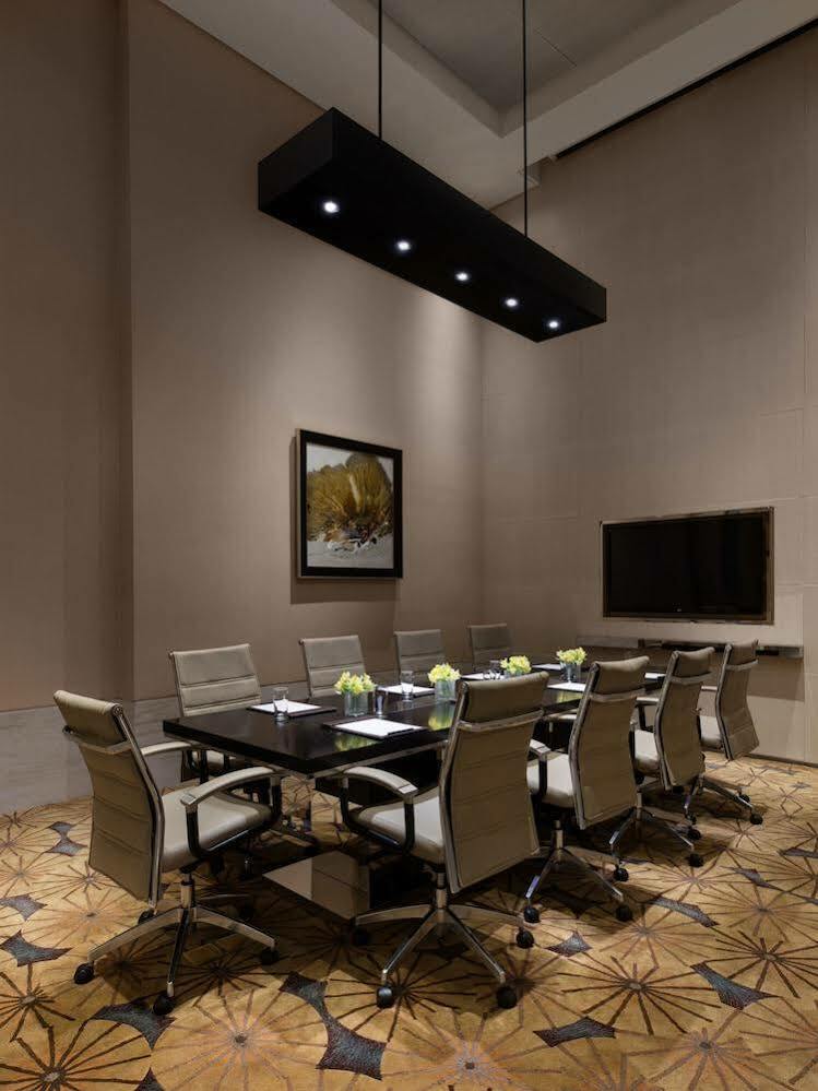 Shanghai Marriott Hotel Pudong East - Only A 30 Minute Drive From Disney Εξωτερικό φωτογραφία