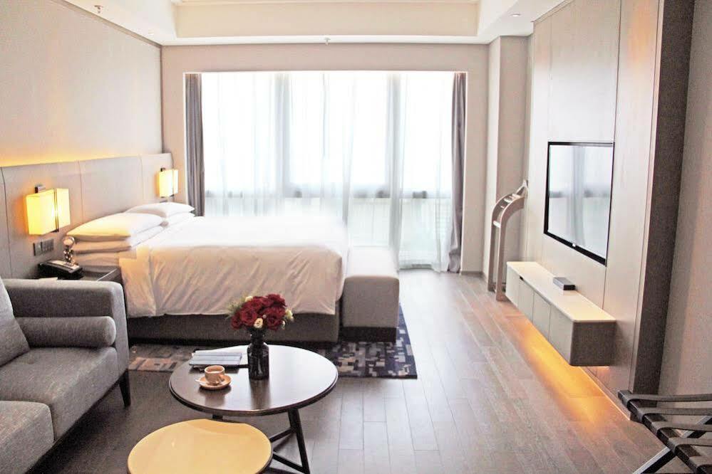 Shanghai Marriott Hotel Pudong East - Only A 30 Minute Drive From Disney Εξωτερικό φωτογραφία